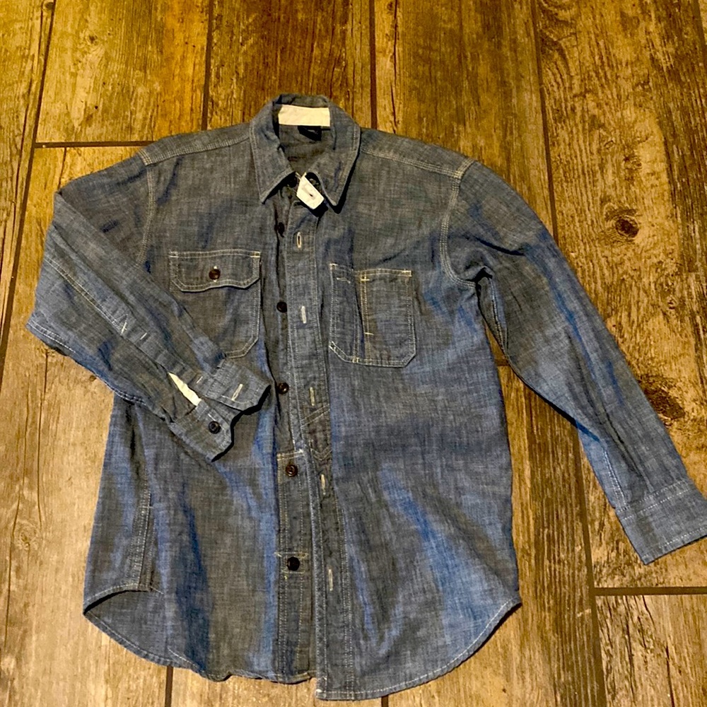 Long sleeve denim shirt